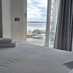 Alezzi Apartman *