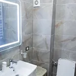 Alezzi Apartman *