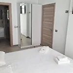 Alezzi Apartment