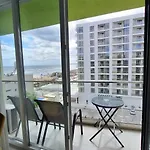 Apartment Alezzi Navodari