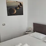 Apartment Alezzi *