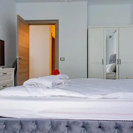 Alezzi Apartment *