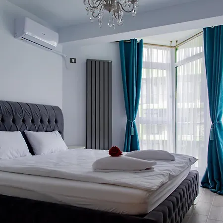 Apartment Alezzi Navodari