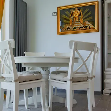 Alezzi Apartment Navodari