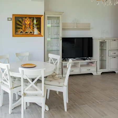 Apartment Alezzi Navodari