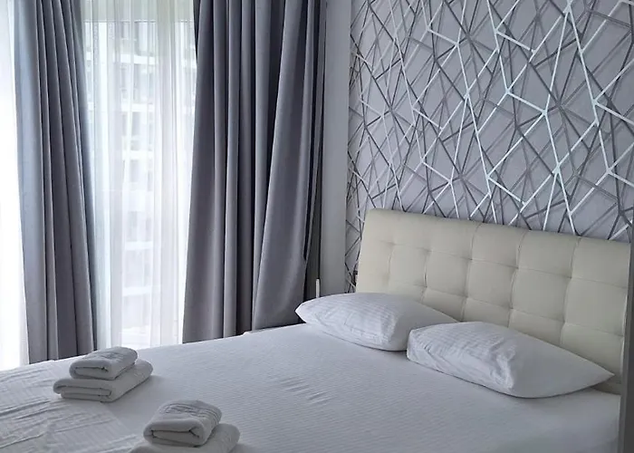 Alezzi Clasic Năvodari