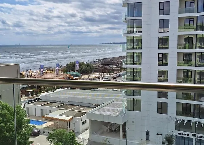 Alezzi Clasic Appartement Năvodari